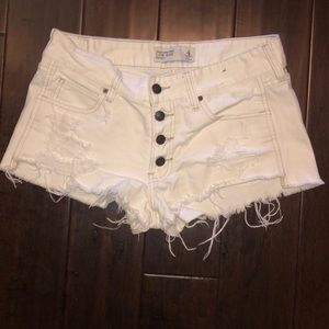 Women’s low rise Abercrombie & Fitch shorts.